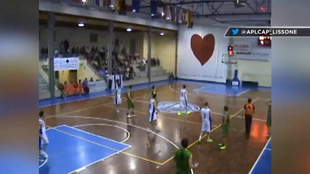 Italien: Irrer Buzzer-Beater von 41-Jährigem