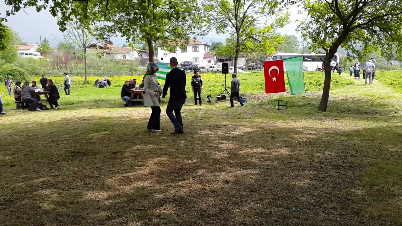 ÇINAR ALTI EĞLENCE