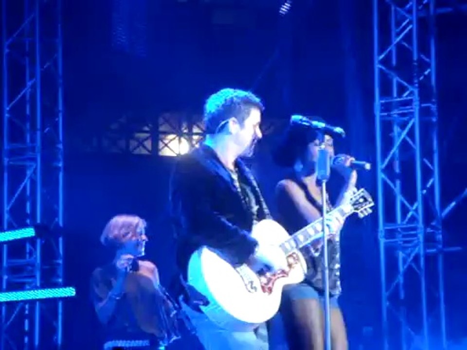 Alejandro Sanz -  Looking For Paradise