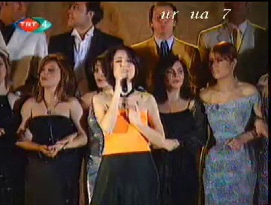 Neşe DURSUN-Yalnız Kalan Ruhumun Acısı Çok Derindir (Sarmaşık Gülleri)