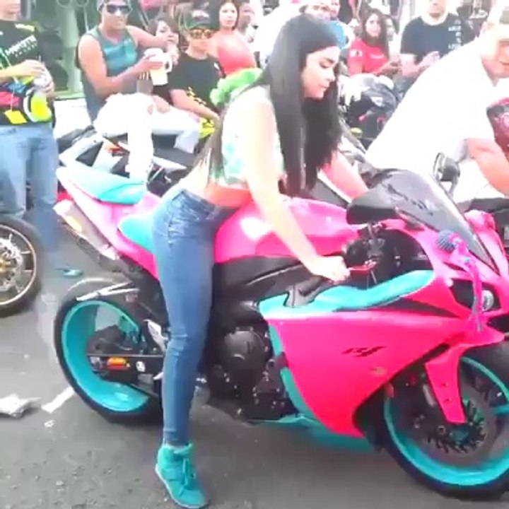 Sexy Girl Motorcycle Burn Out