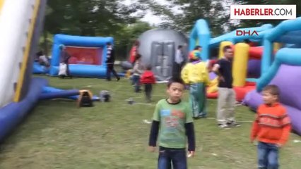 Mermer Fabrikası Çalışanları, 1 Mayıs'ı Piknikte Kutladı