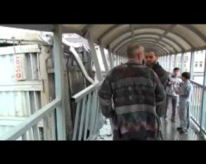 SEYİR HALİNDE TIR'IN DORSESİ AÇILDI