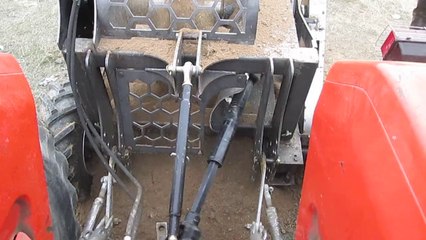 KENDİNDEN SÜRÜNGEN YÜRÜYÜŞLÜ KANAL AÇAMA MAKİNESİ