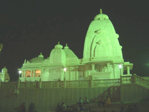 Cheap flights to Hyderabad India book ticket at Air-savings.com