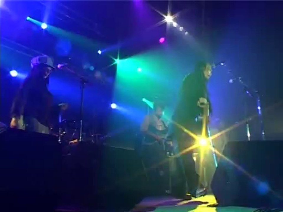 Israel Vibration - Live & Jamming at Rouen France