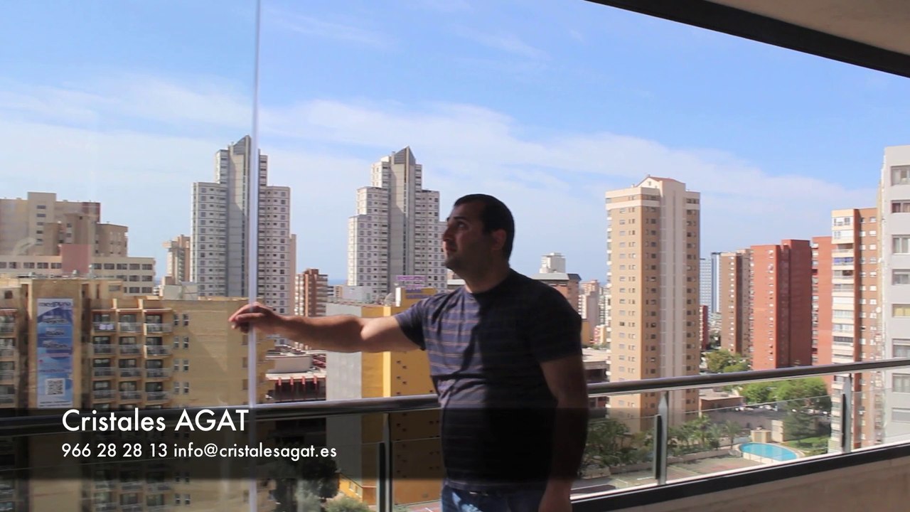 cortinas de cristal en edificio d'oboe benidorm