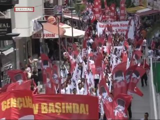 İzmir’de de iki ayrı 1 Mayıs