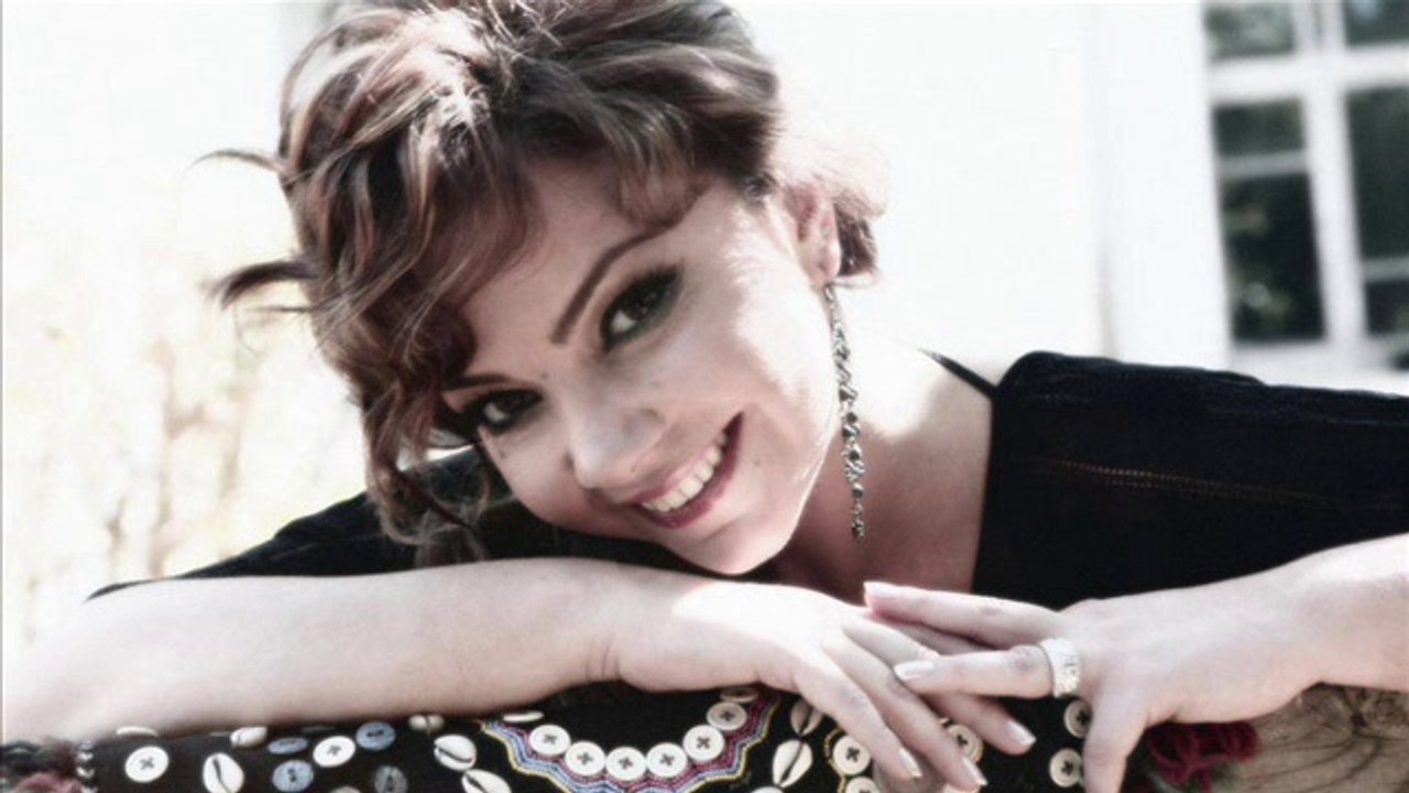 Esra İçöz - Canımın Ta İçisin Sen