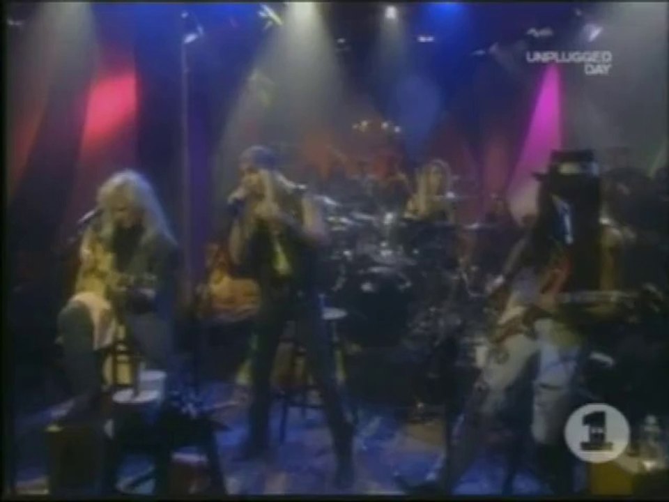 Poison  -  Your Mama Don't Dance  (live)