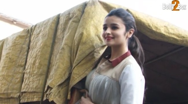 Bollywood Cute Girl Alia bhatt & Randeep Hudda talks about Bollywood Movie Highway