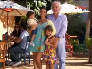 Viver a Vida: Helena e Luciana desfilam juntas