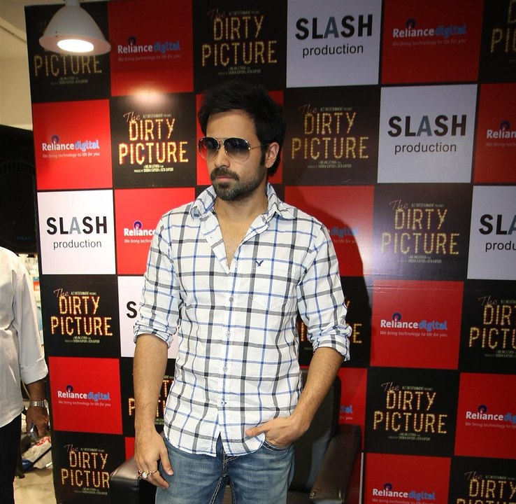 Emraan Hashmi  to promote Bollywood Movie The Dirty Picture at Reliance Digital Store in Mumbai