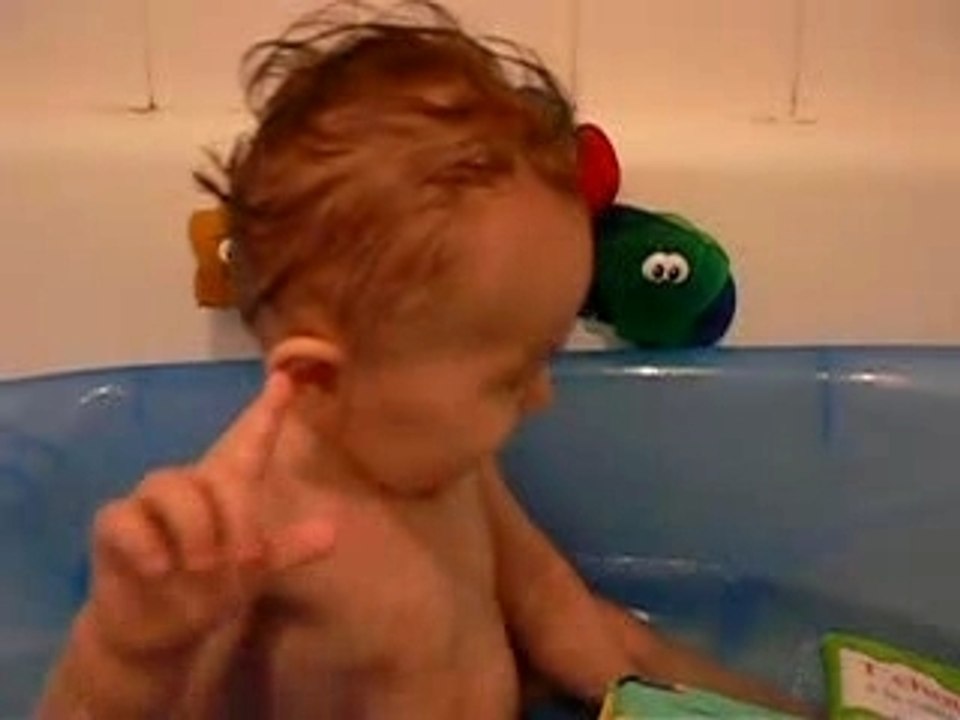 Maxime dans le bain , t'es digne-digne