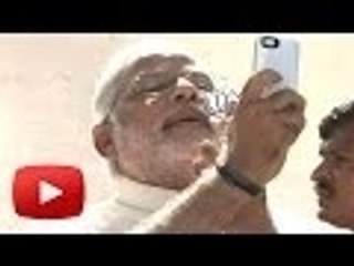Narendra Modi Follows Bollywood SELFIES - WATCH