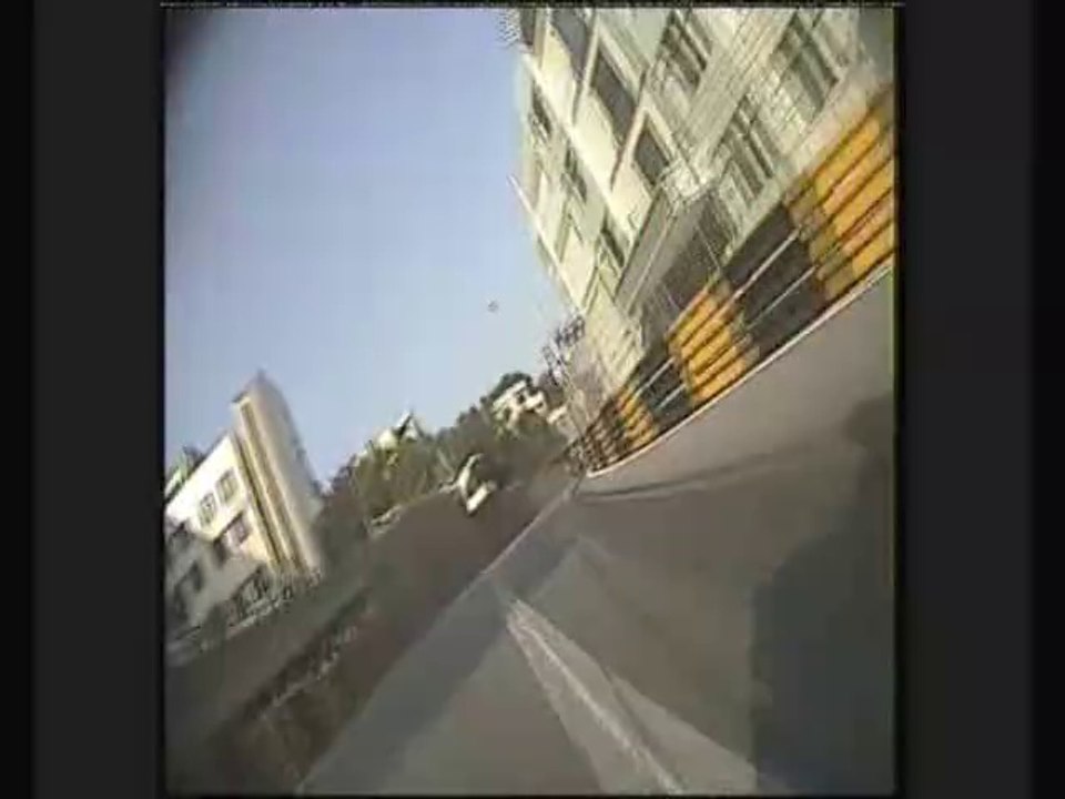 GP DE MACAO 300 KM/H ENTRE LES RAILS