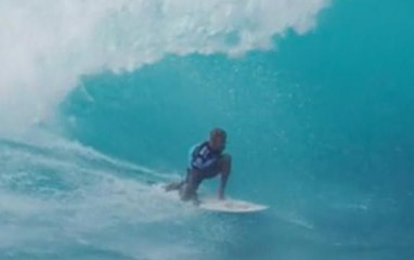 Kelly Slater in Tahiti and Hawaii