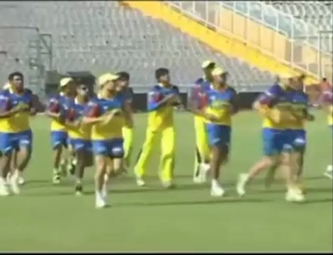 IPL 7 back in India: CSK vs KKR - IANS India Videos