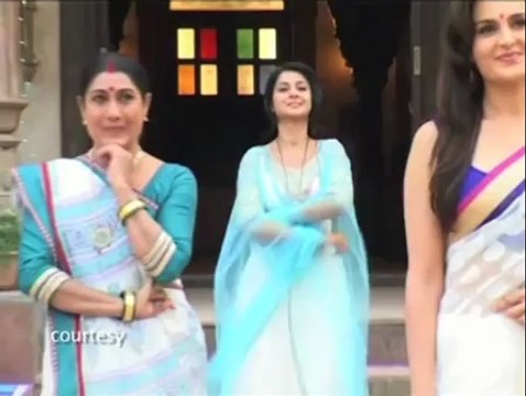 Saraswatichandra : Gumaan plans to kill Kabir - IANS India Videos