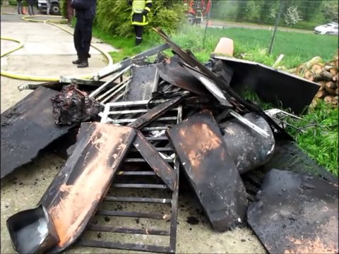 incendie de dépendance route d'Harnes à Courrières le 2 mai 2014