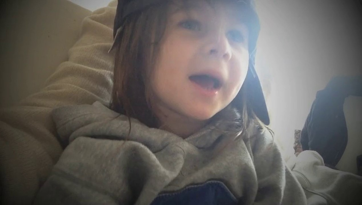 "Chuis pas débile" ...Une chanson interprétée et improvisée par LIV