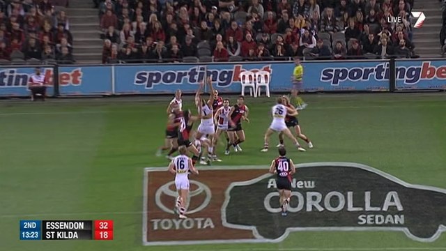 AFL 2014 Round 5 - Essendon v St Kilda 2nd Qtr