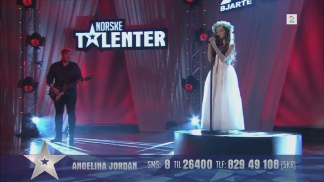 Angelina Jordan Astar, 8 ans, reprend Bang Bang de Nancy Sinatra dans Norway's Got Talent