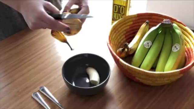 Masque hydratant visage à la banane pour les peaux sèches