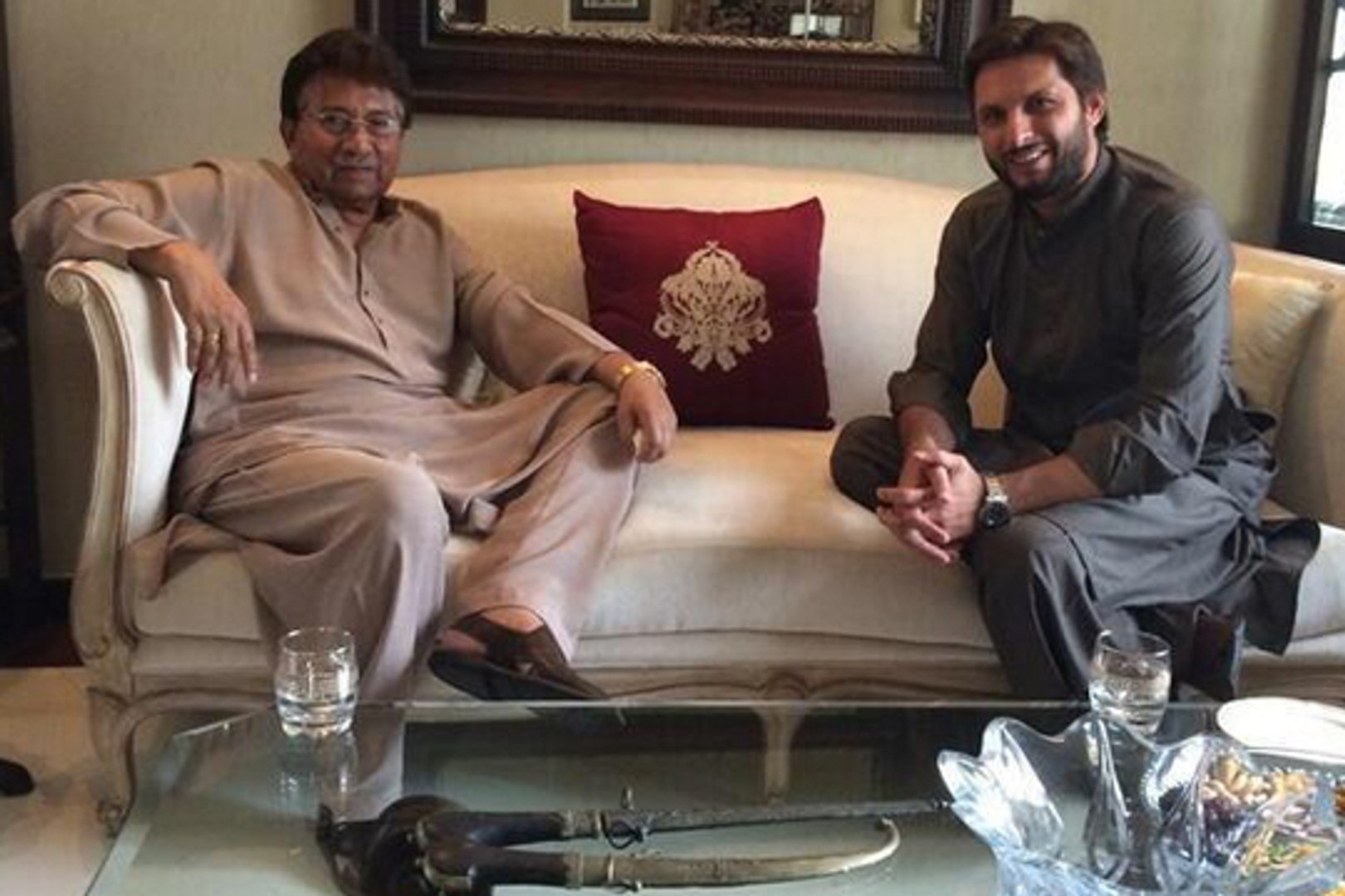 Dunya News-Afridi all rounder in meeting political personalities too