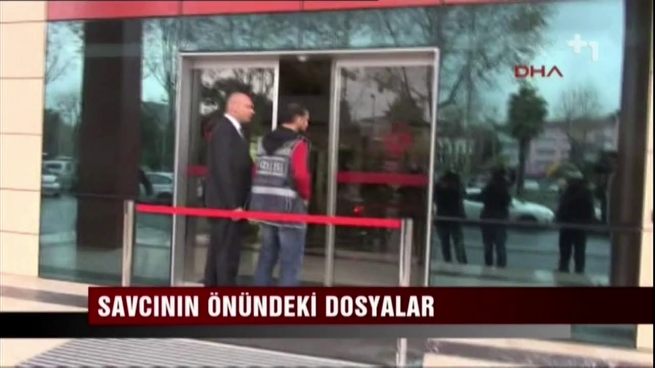Savcının önündeki dosyalar - Canlı Gaste