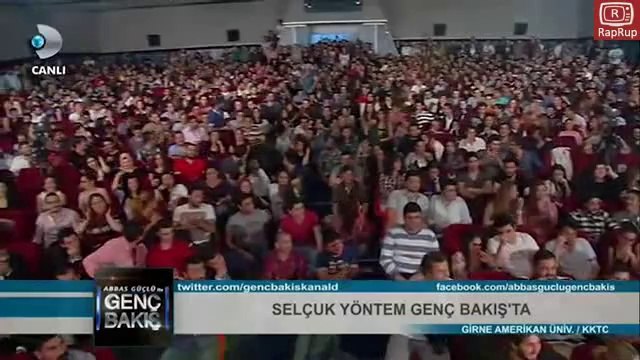 Kıbrıslı ev sahiplerine atarlanan öğrenci - Genç Bakış