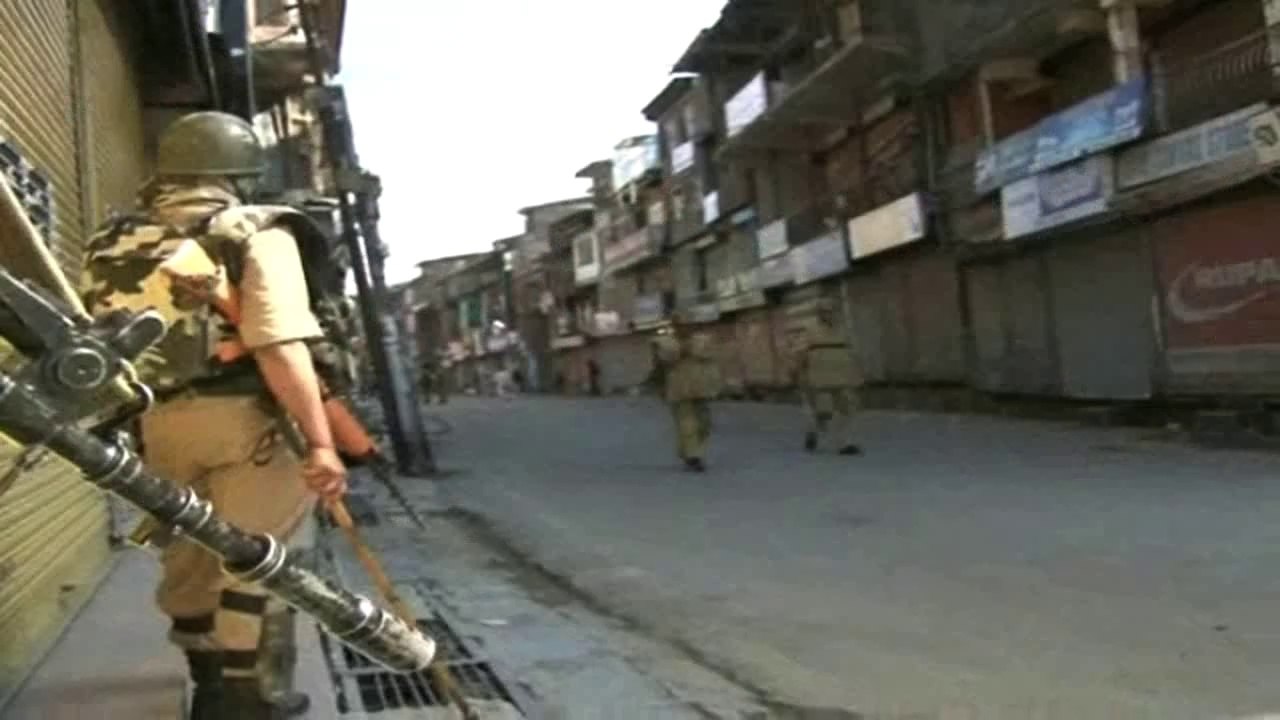 Srinagar curfew continues for third day