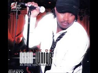 daan junior -ba moin yon t-moment