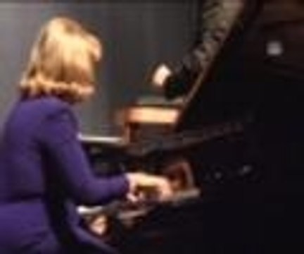 Dünyaca ünlü piyanist İdil Biret, Bursa'da konser verdi.