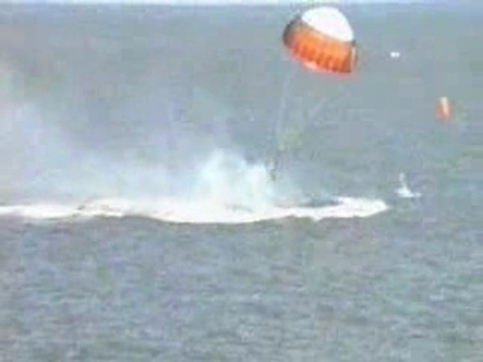 Y a un Harrier qui flotte !!