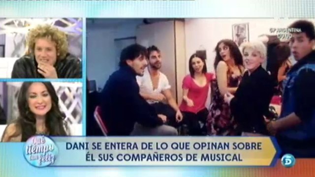 Angy y sus compañeros de HNMPL gastan una broma a Daniel Diges para apoyarle con su nuevo Disco