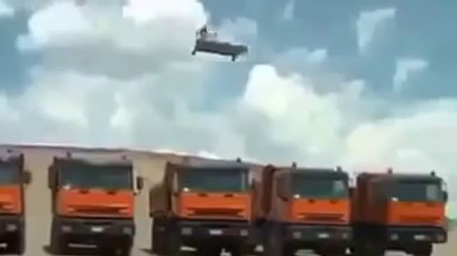 Çift kişilik yatak ile inanılmaz atlayış