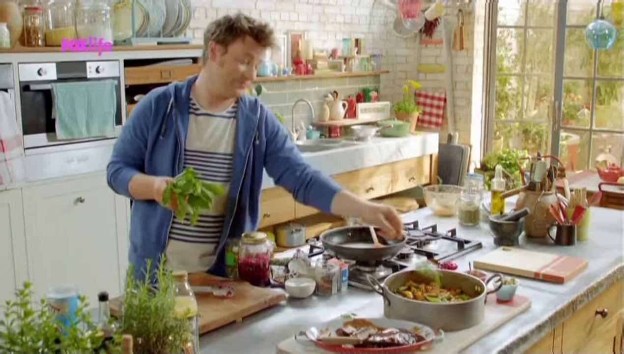 Jamies.15.Minute.Meals.S01E29.DVB