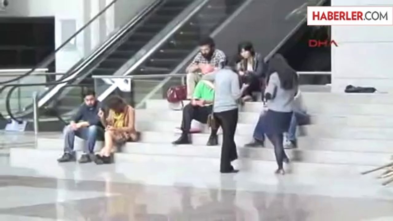 Avukatlar 1 Mayıs Gözaltıları İçin Oturma Eylem...