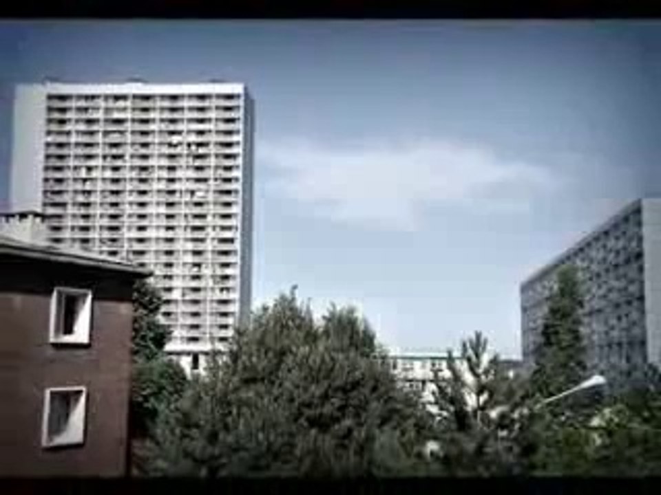 La Courneuve (93) : visite de la cité "Les 4000"