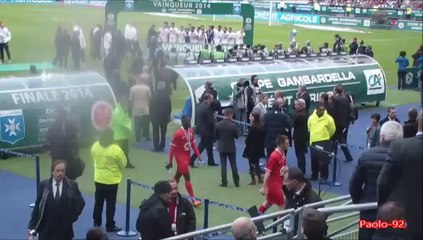 13 GAMBARDELLA AUXERRE REIMS :Remise trophée