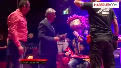 Mustafa Sandal Padişah Oldu