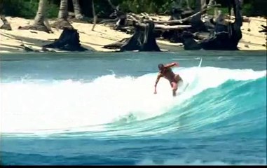 Surfing Mentawai