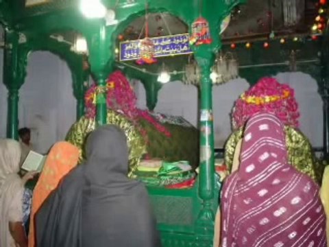 Ahmed (Muslim) ki dunya ke muslims ko dawat 4 of 8