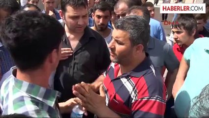 Tải video: Minik Gizem'in Katili İçin İdam İsteyen Grubun Yürüyüşüne Polis İzin Vermedi