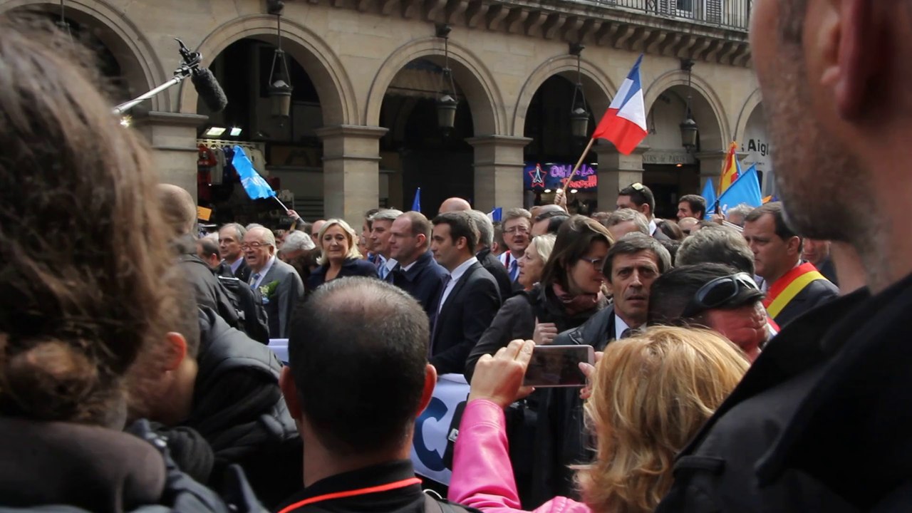 Le Front National manifeste à Paris 3