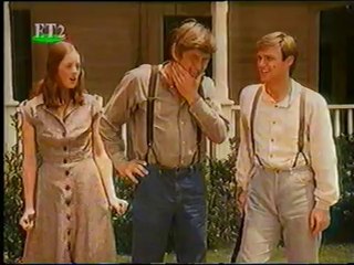 ΟΙΚΟΓΕΝΕΙΑ ΓΟΥΟΛΤΟΝΣ ''Η ΓΚΑΦΑ ΤΗΣ ΜΑΙΡΗΣ ΕΛΕΝ''