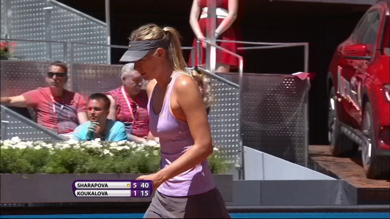 Sharapova demolisce Koukalova - Madrid, 1° turno