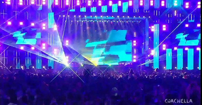 Afrojack Martin Garrix - Turn Up The Speakers (Live Coachella 2014)