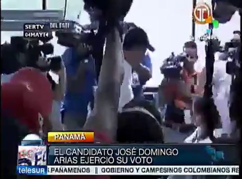 Panamá: candidato José domingo Arias vota, guarda silencio y se va